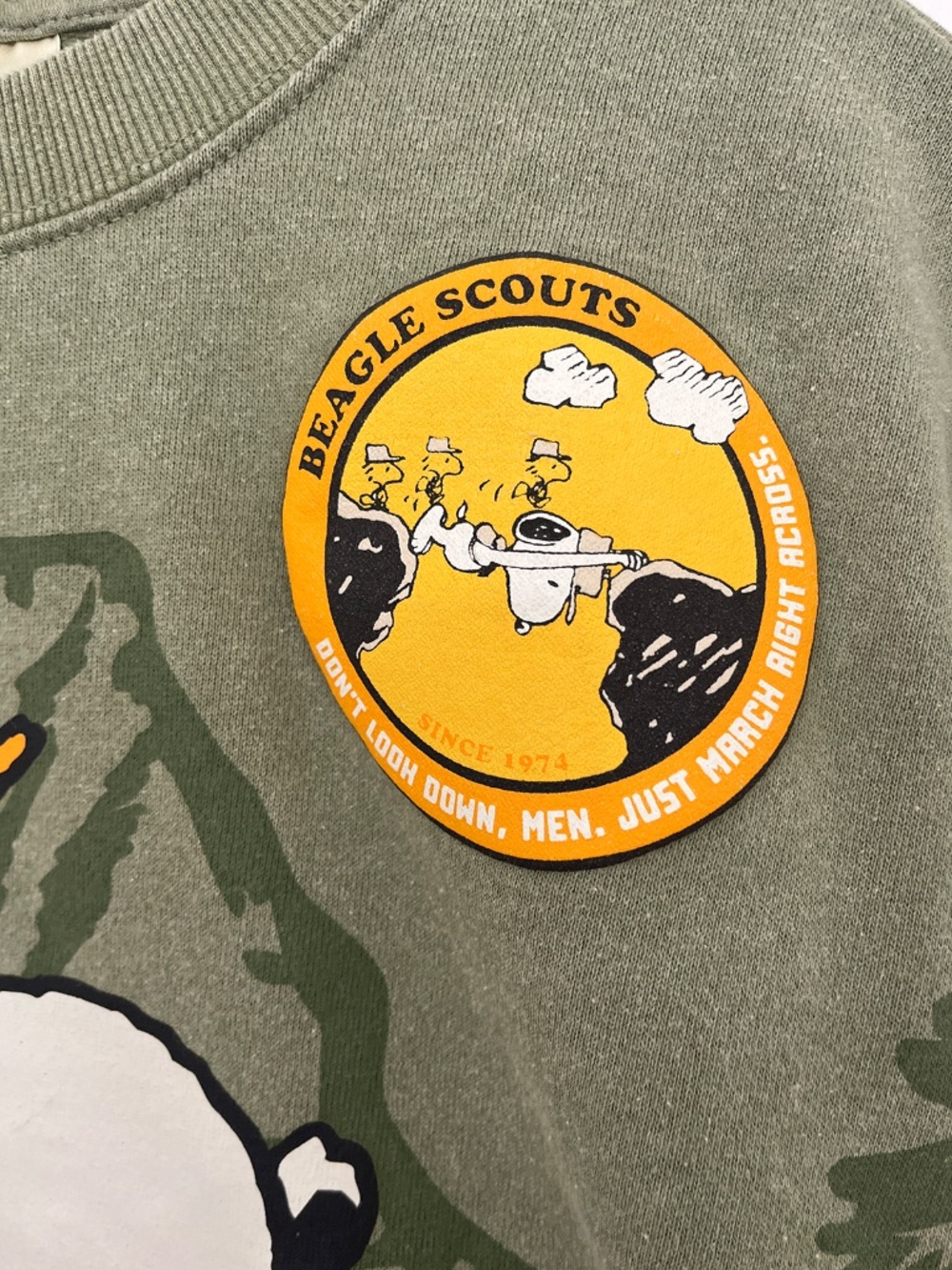 Peanuts Snoopy Women’s Sweatshirt Beagle Scouts Graphic NWT Small - Picture 3 of 14